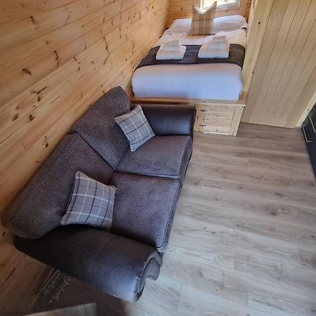 Caledonian Pod. In Caol, Fort William Buitenkant foto